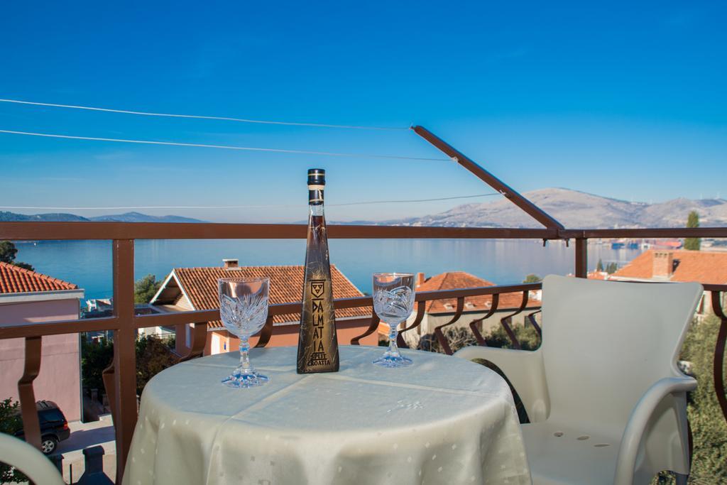 Apartmani Gaube Trogir Buitenkant foto