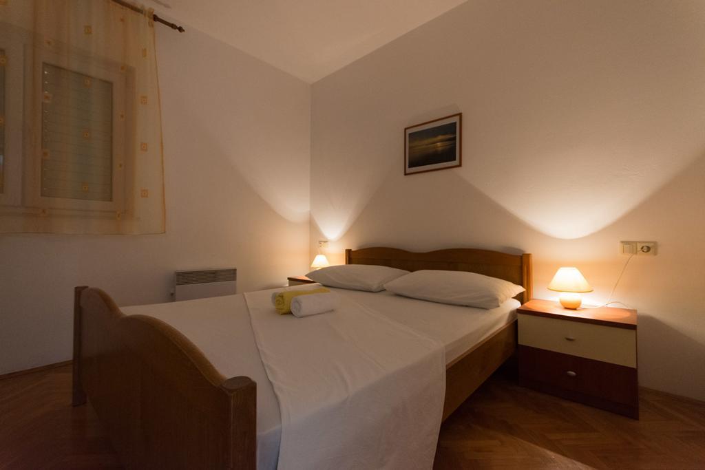 Apartmani Gaube Trogir Buitenkant foto