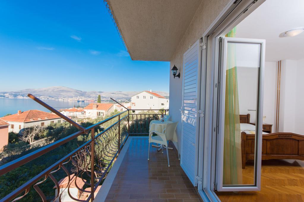 Apartmani Gaube Trogir Buitenkant foto
