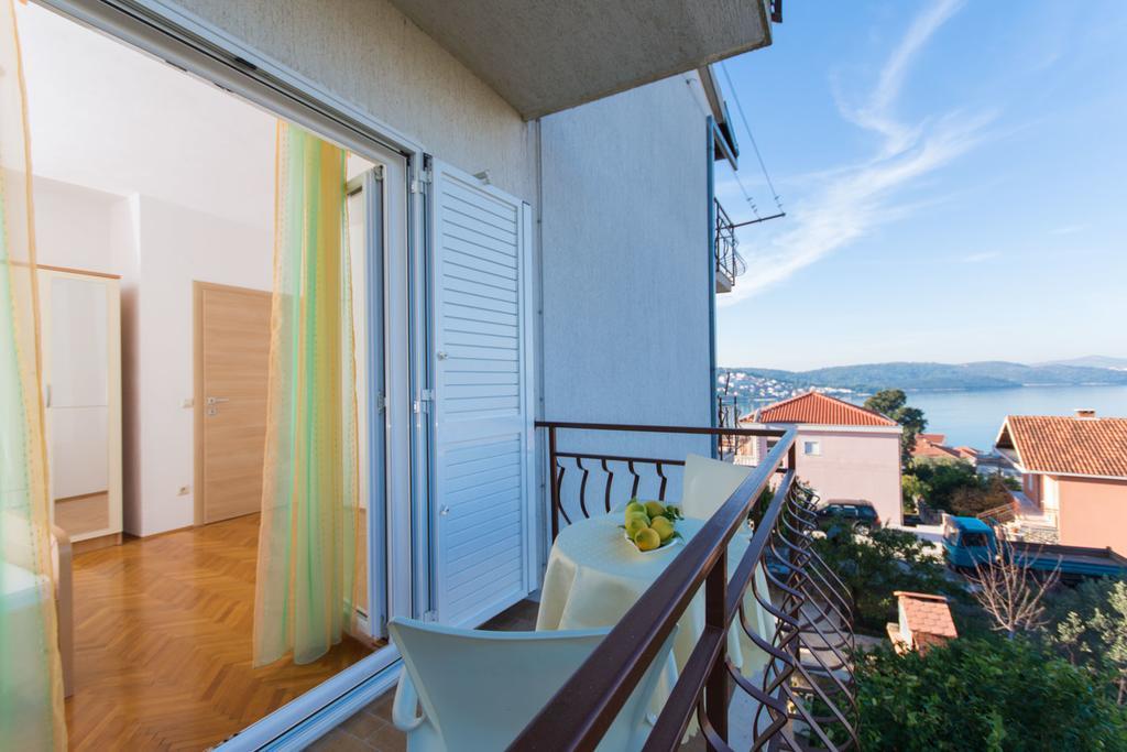 Apartmani Gaube Trogir Buitenkant foto