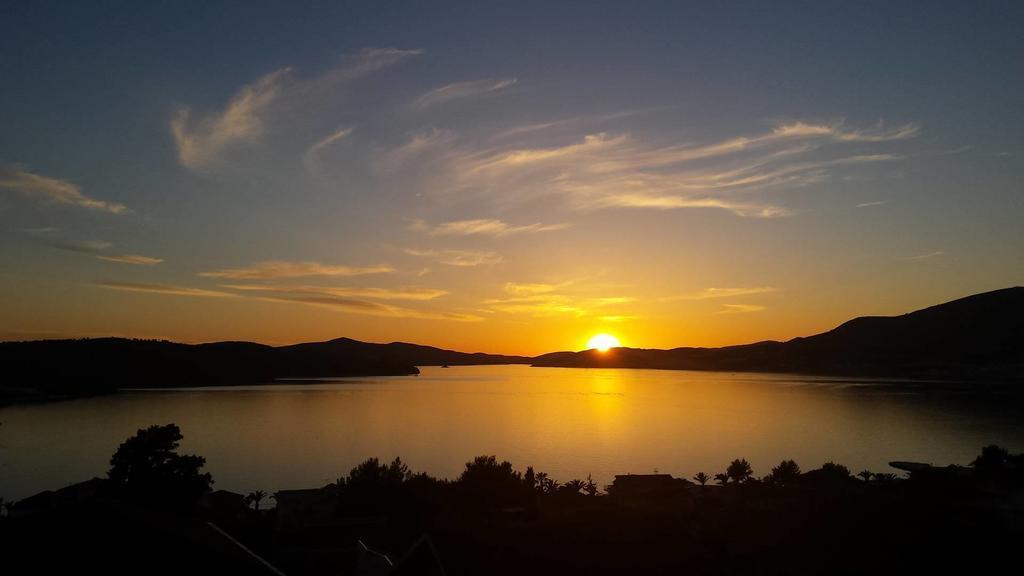 Apartmani Gaube Trogir Buitenkant foto